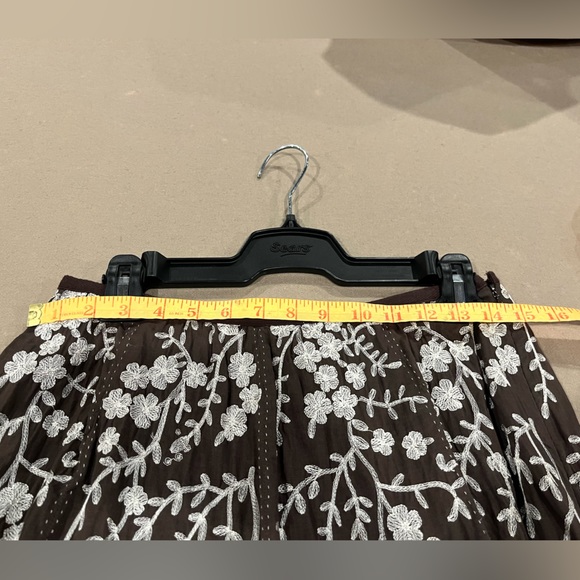 Embroidered maxi skirt brown - Picture 9 of 10